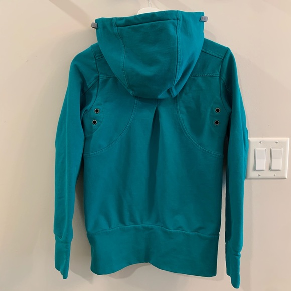 TNA sweater - Picture 2 of 3